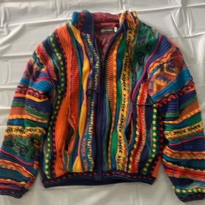 Vintage Tundra multi colored men’s zip hoodie sweater. Size medium men